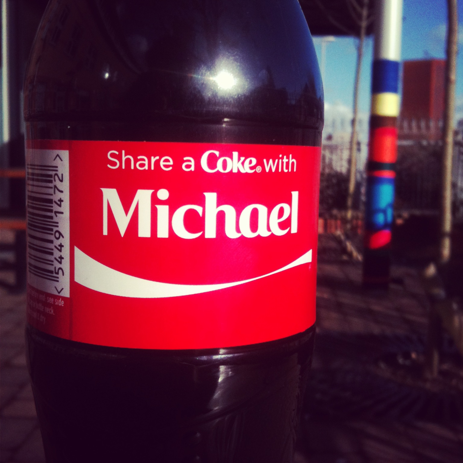 Share a coke. Coca Cola share a Coke. Share with a Coke ТВ. Share with a Coke. Coke перевод.